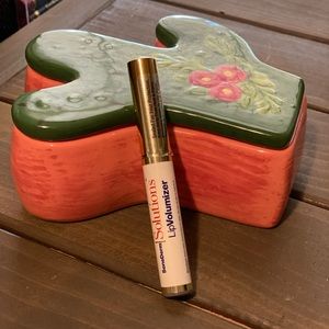 SeneGence LipVolumizer brand new